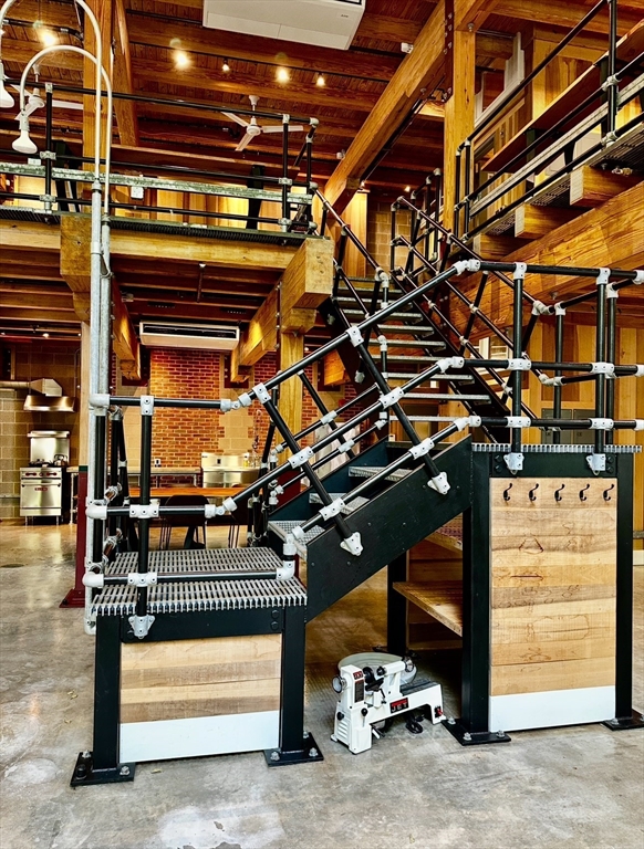 70 Howard St, Davis Square