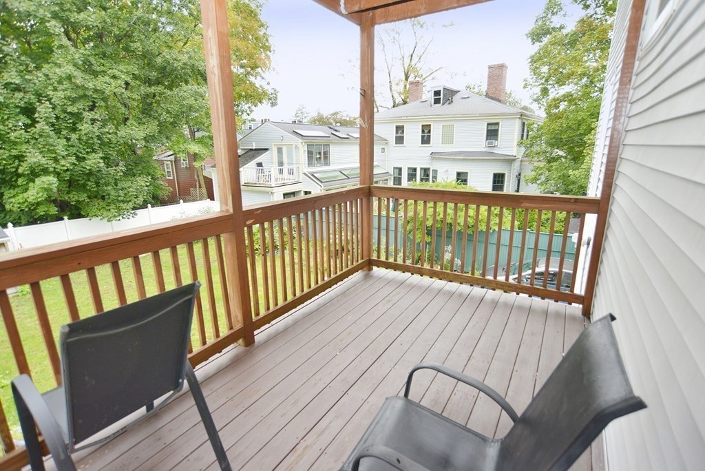 11 Ballard St, Jamaica Plain