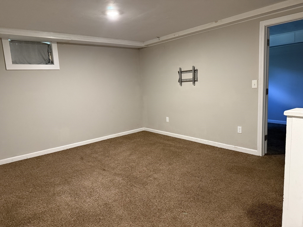 11 Durant Rd, Wellesley