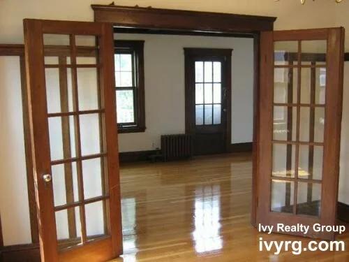 28 Commonwealth Rd, Watertown