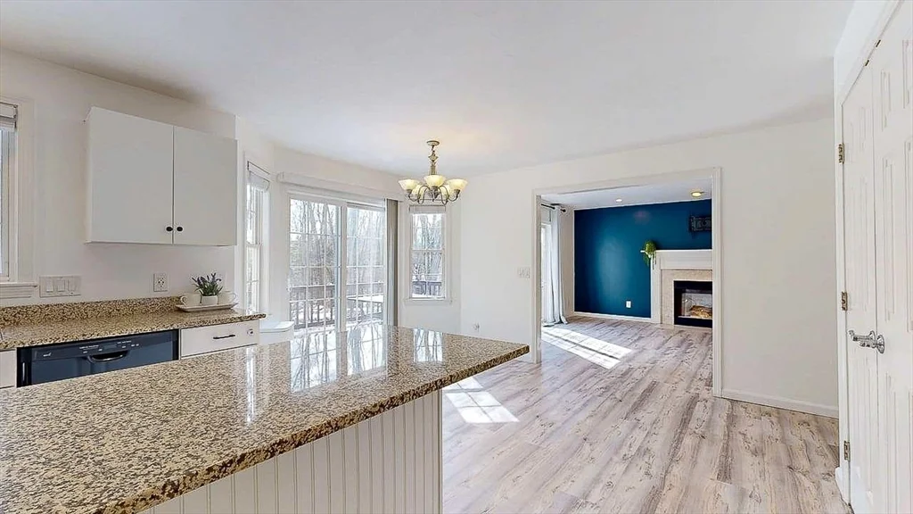 12 Coldbrook Rd, Millbury