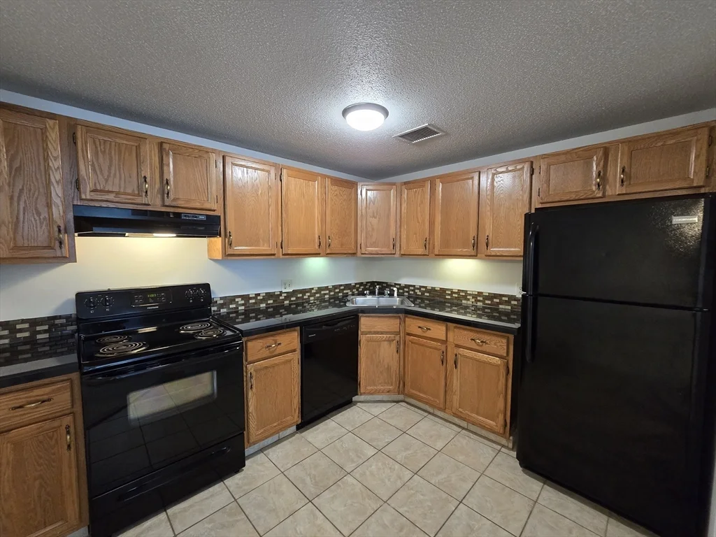 130 Beach St, Quincy