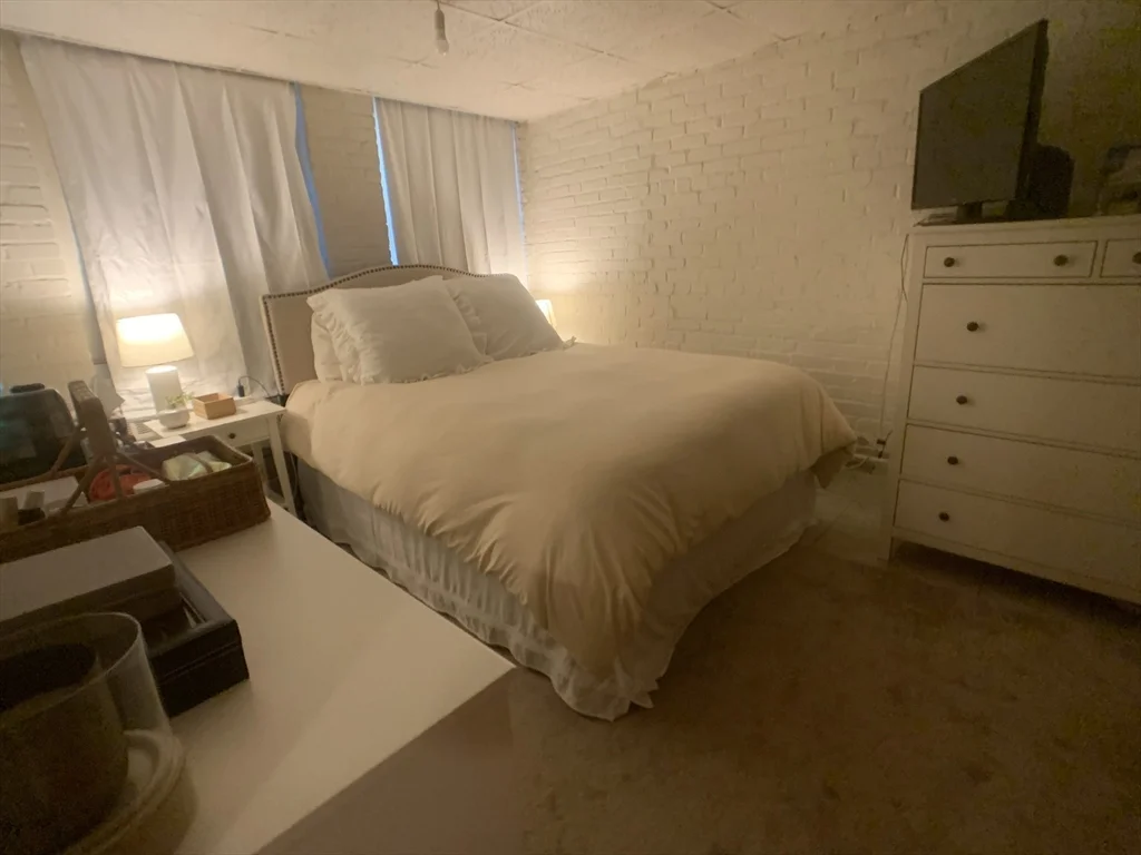 1641 Commonwealth Ave, Brighton