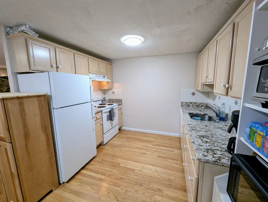 89 Pleasant St, Medfield