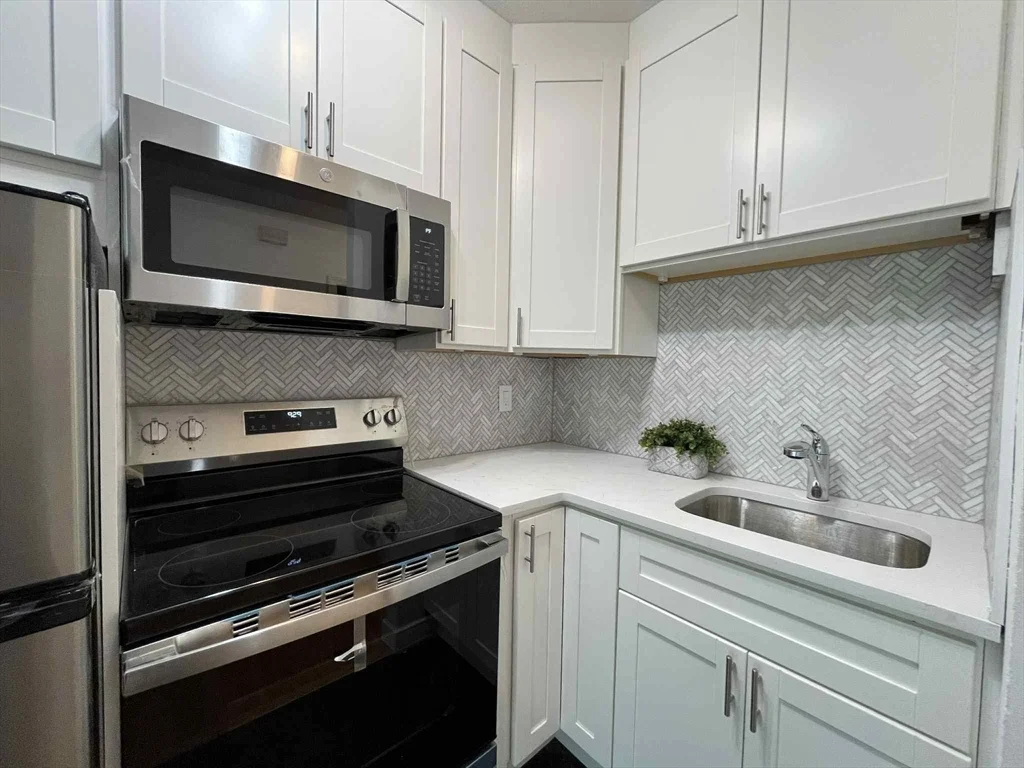 11 Cazenove St, South End