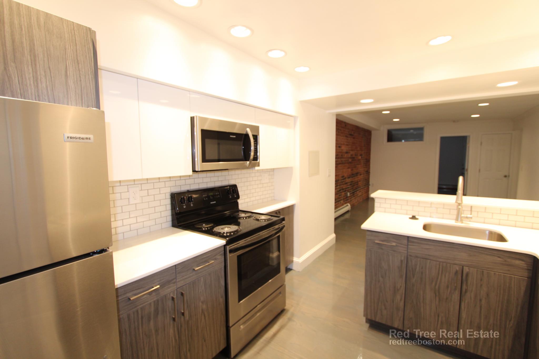 127 Saint Botolph St, Back Bay