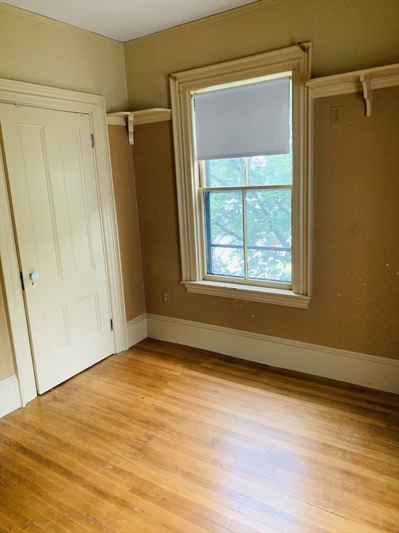 984 Chestnut St, Newton Upper Falls