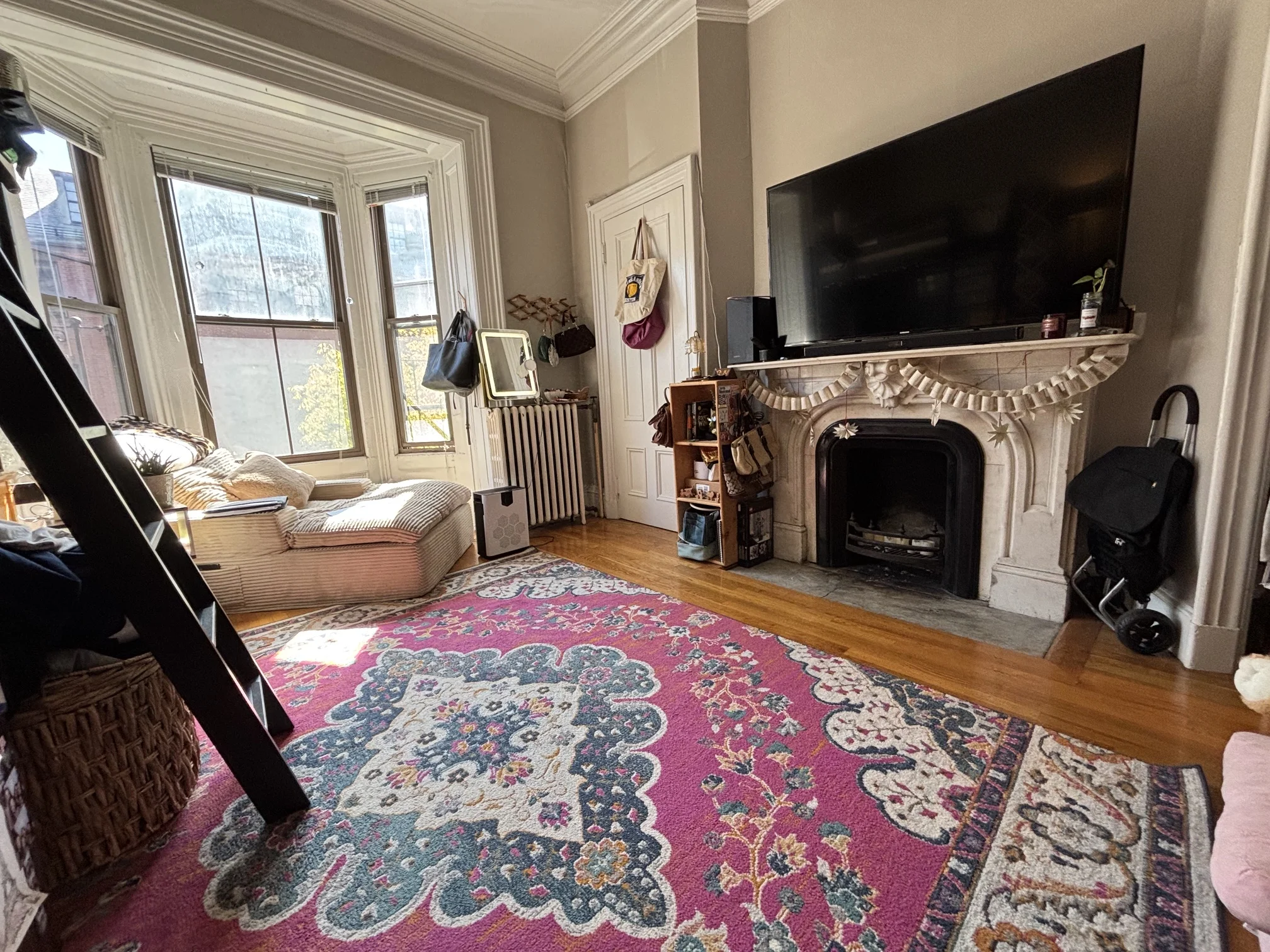 98 Charles St, Beacon Hill