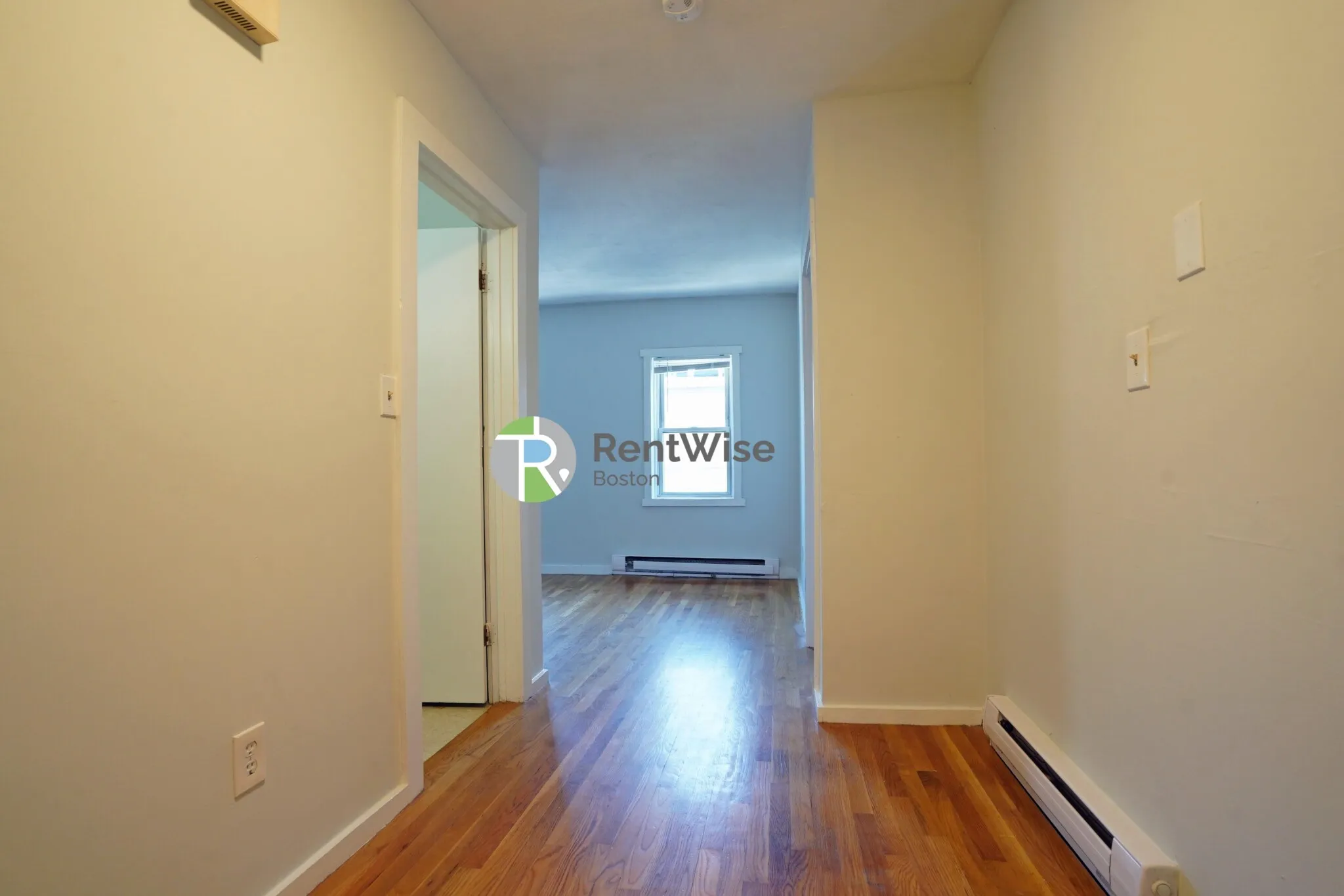 3 Schrepel Pl, South Boston