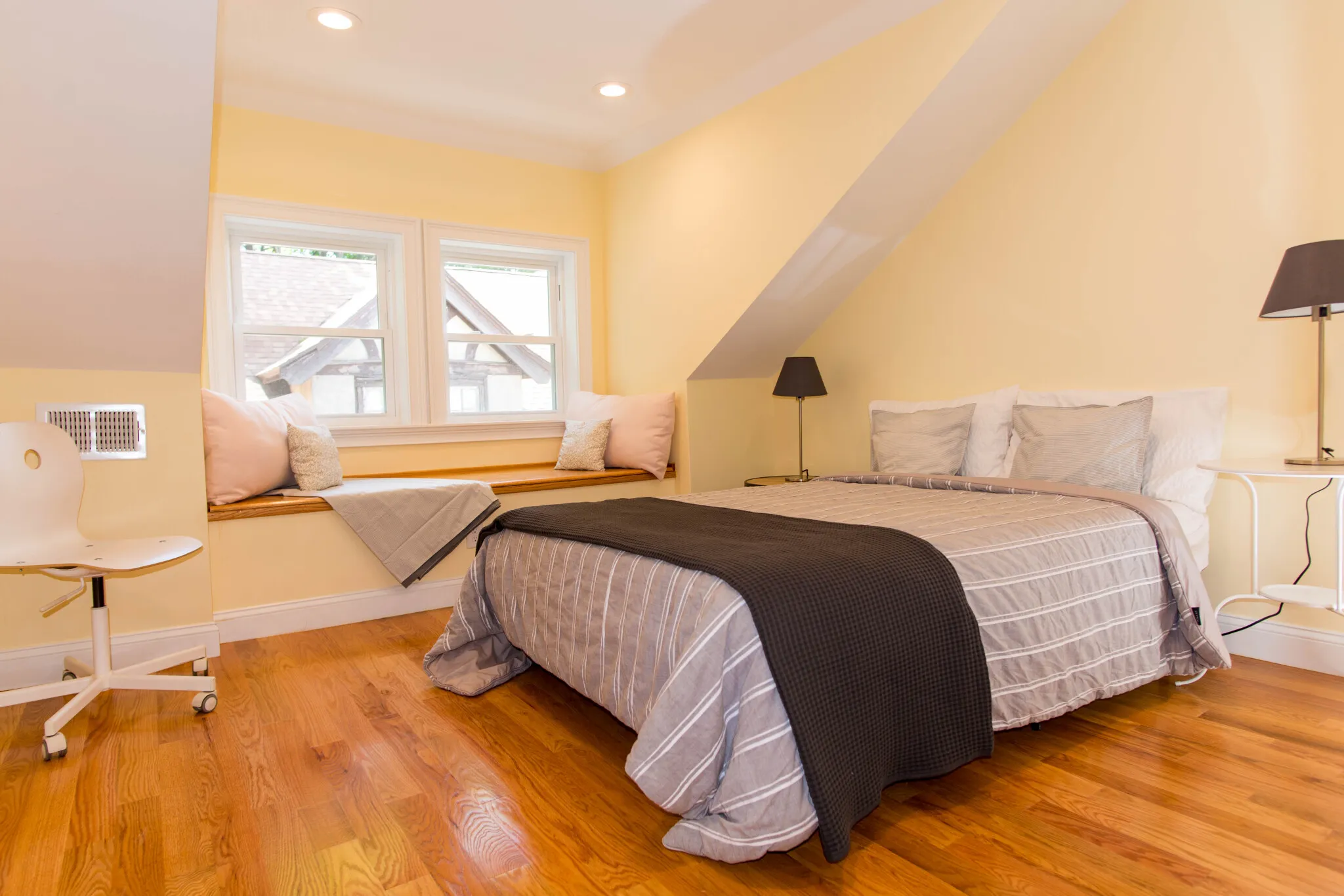 624 Cambridge St, Allston