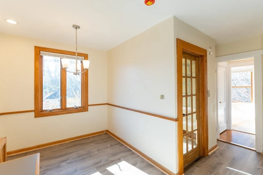 81 Cushing Ave, Belmont