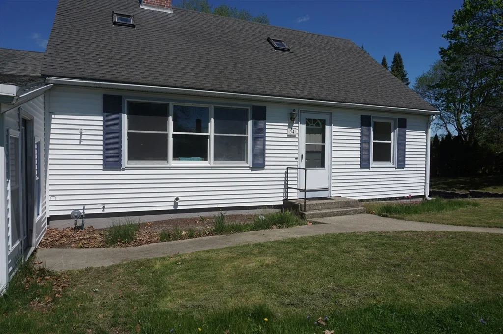 34 Fairview Ave, Groton