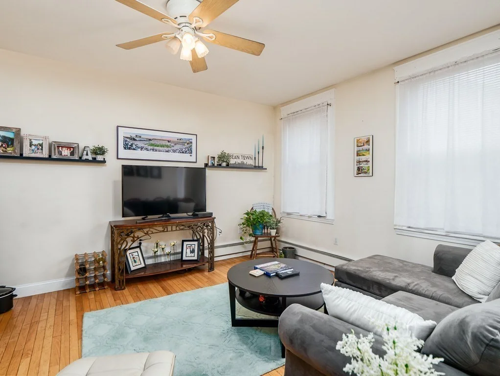 546 East 8th St, South Boston