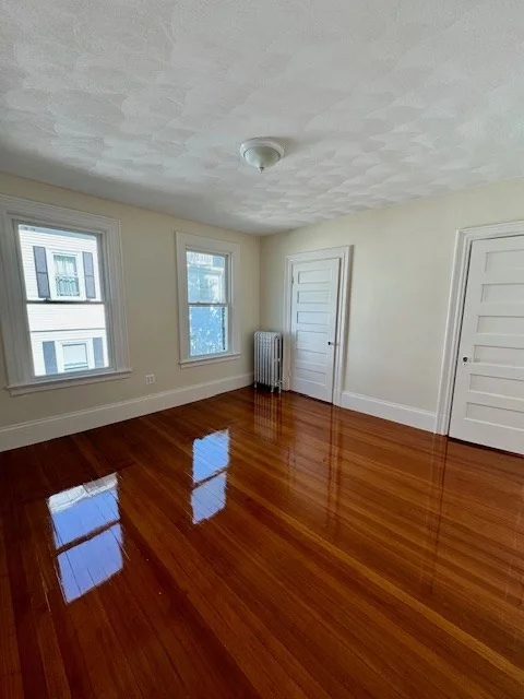 20 Peirce Rd, Lynn