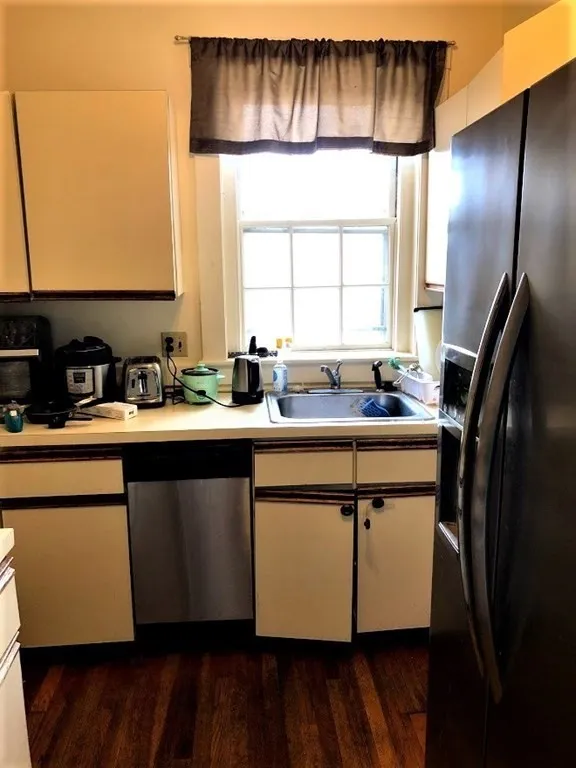 32 Shepard St, Harvard Square