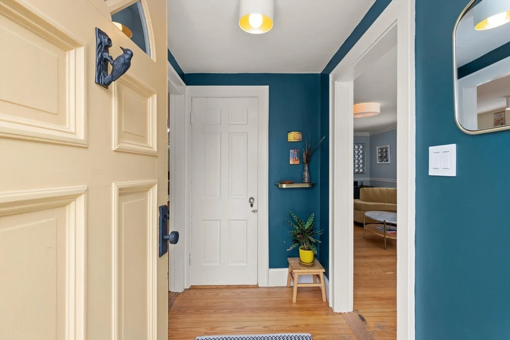 36 Joyce Rd, Medford