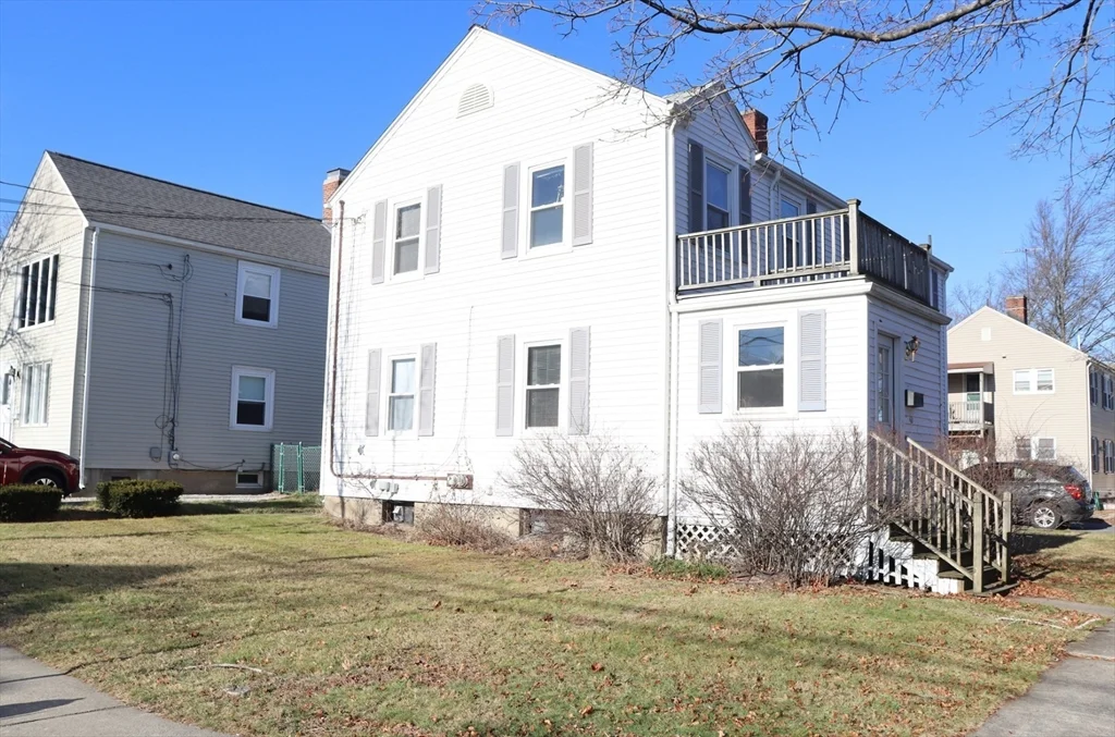 40 Baker Ave, Quincy