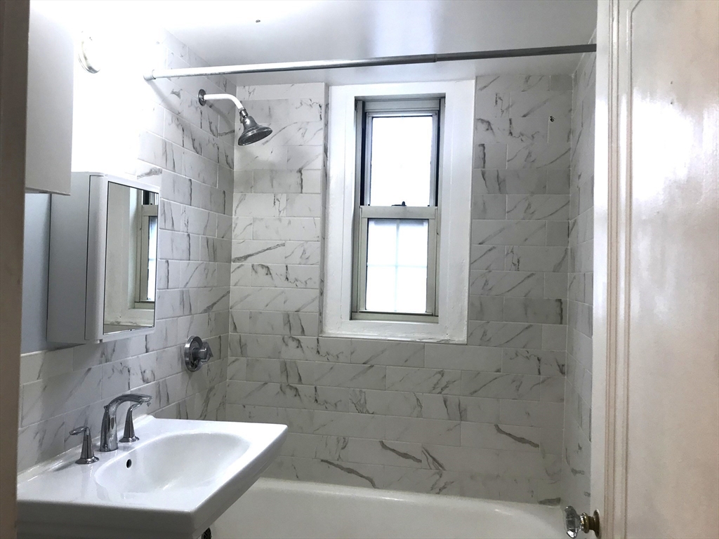 1450 Beacon St, Corey Hill