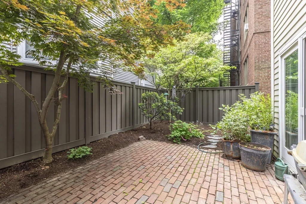 54 Trowbridge St, Mid-Cambridge