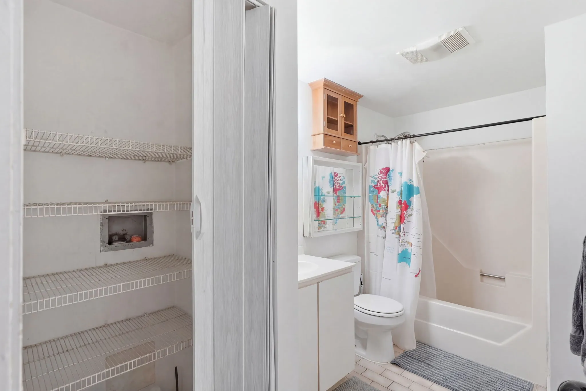 104 Gainsborough St, Fenway