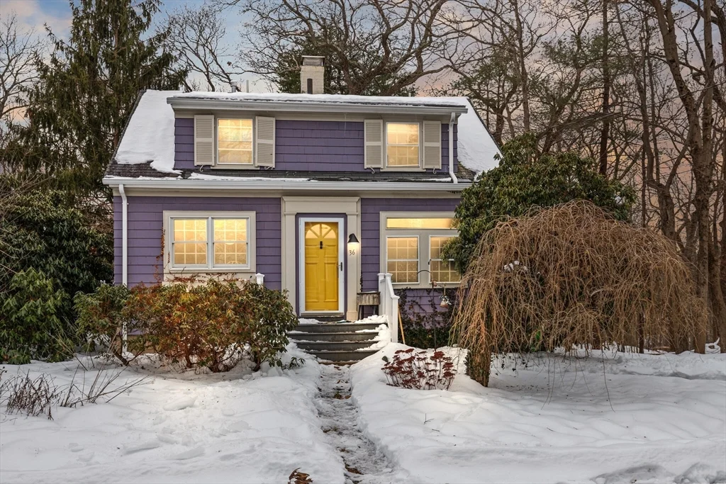 36 Joyce Rd, Medford