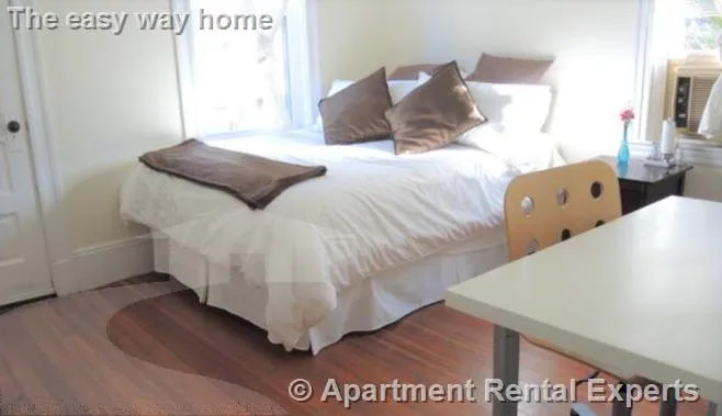 6 Poplar Rd, Huron Village