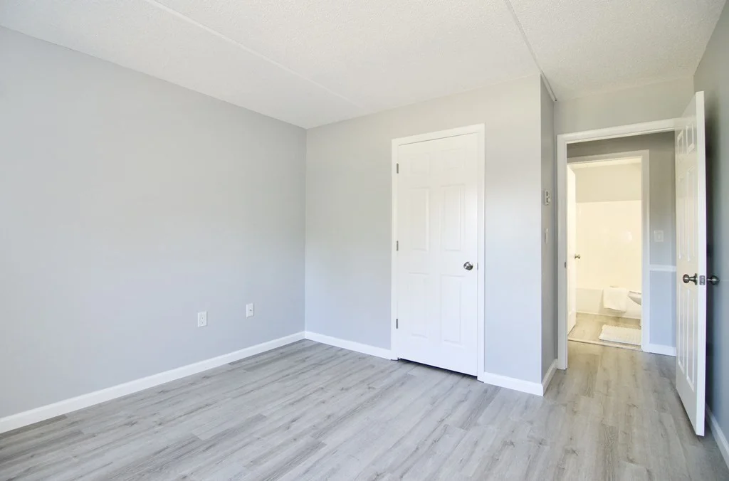 22 Maple Crest Cir, Holyoke