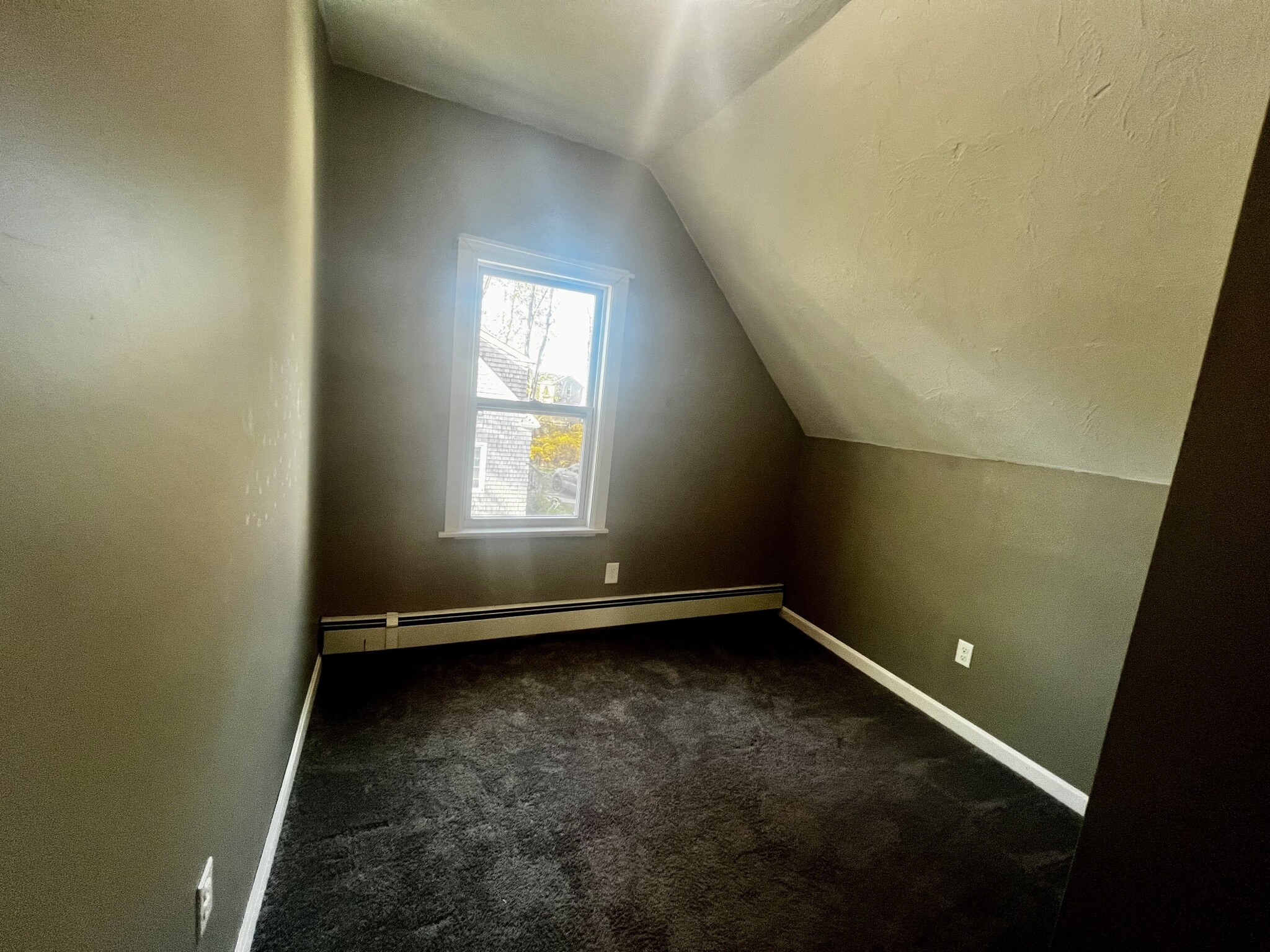 1509 Turnpike St, North Stoughton