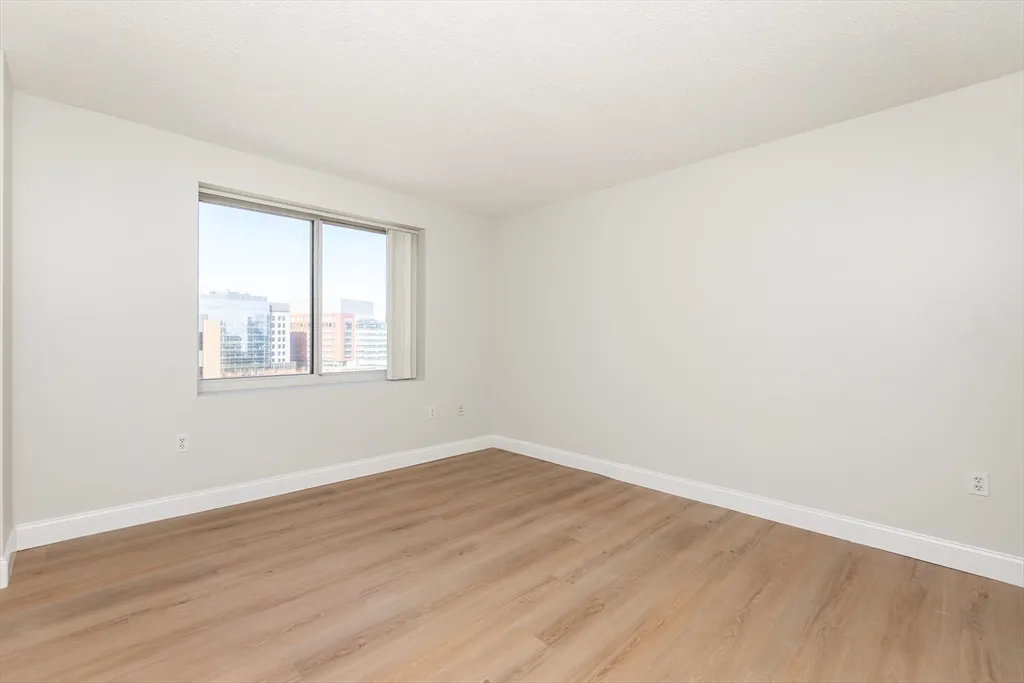 8-12 Museum Way, East Cambridge