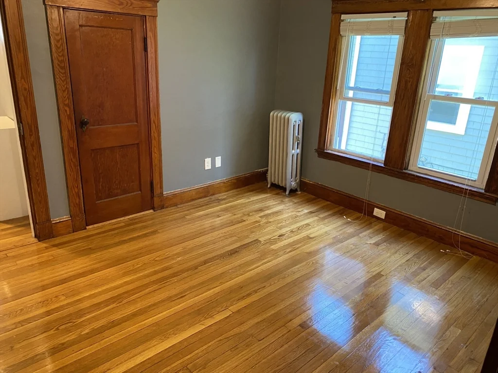 31 Pierce Ave, Dorchester