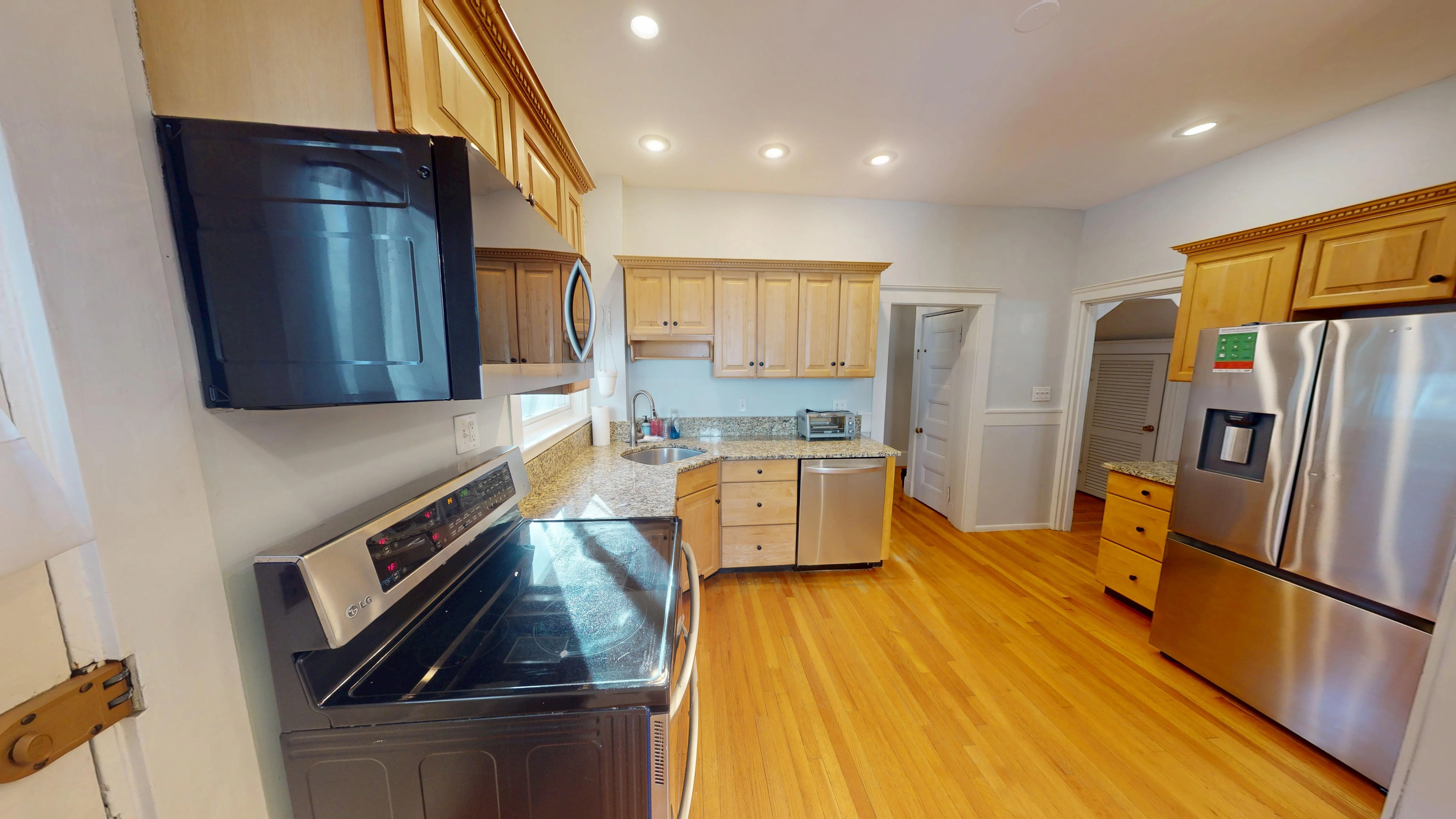 42 Englewood Ave, Brighton