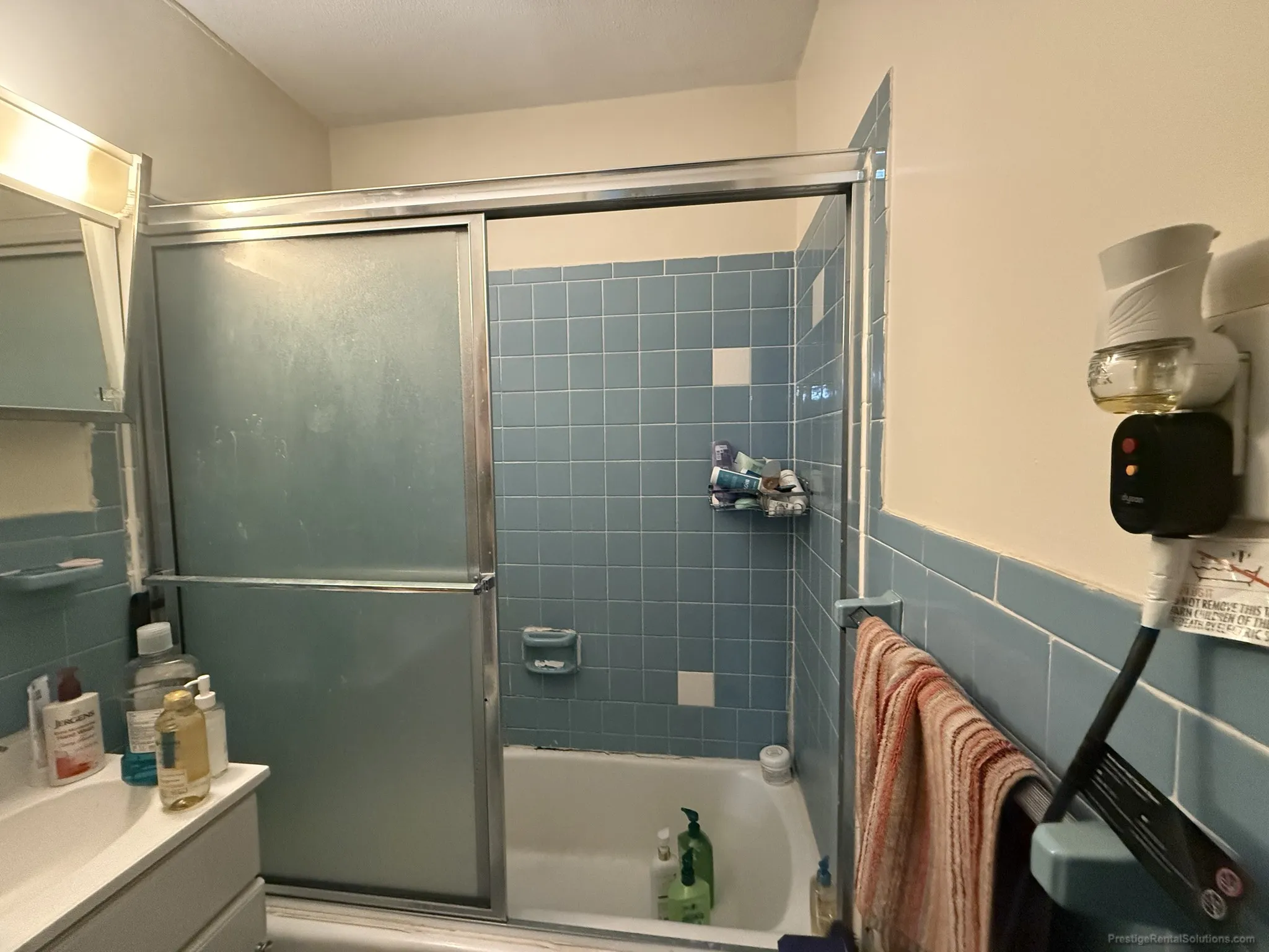 84 Gardner St, Allston