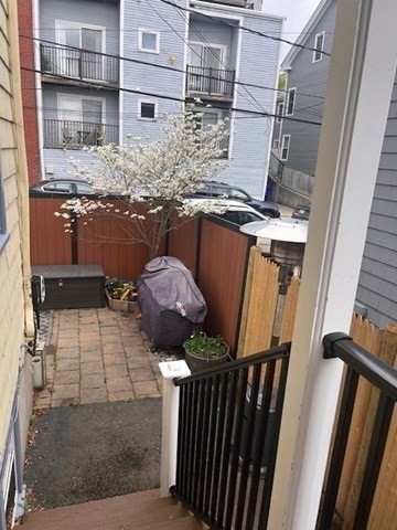 277 Bunker Hill St, Charlestown