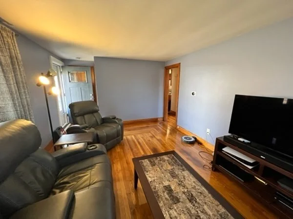 375 Elm St, Braintree