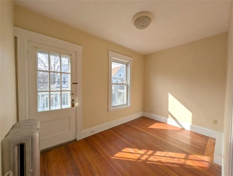 43 Orchard St, Medford