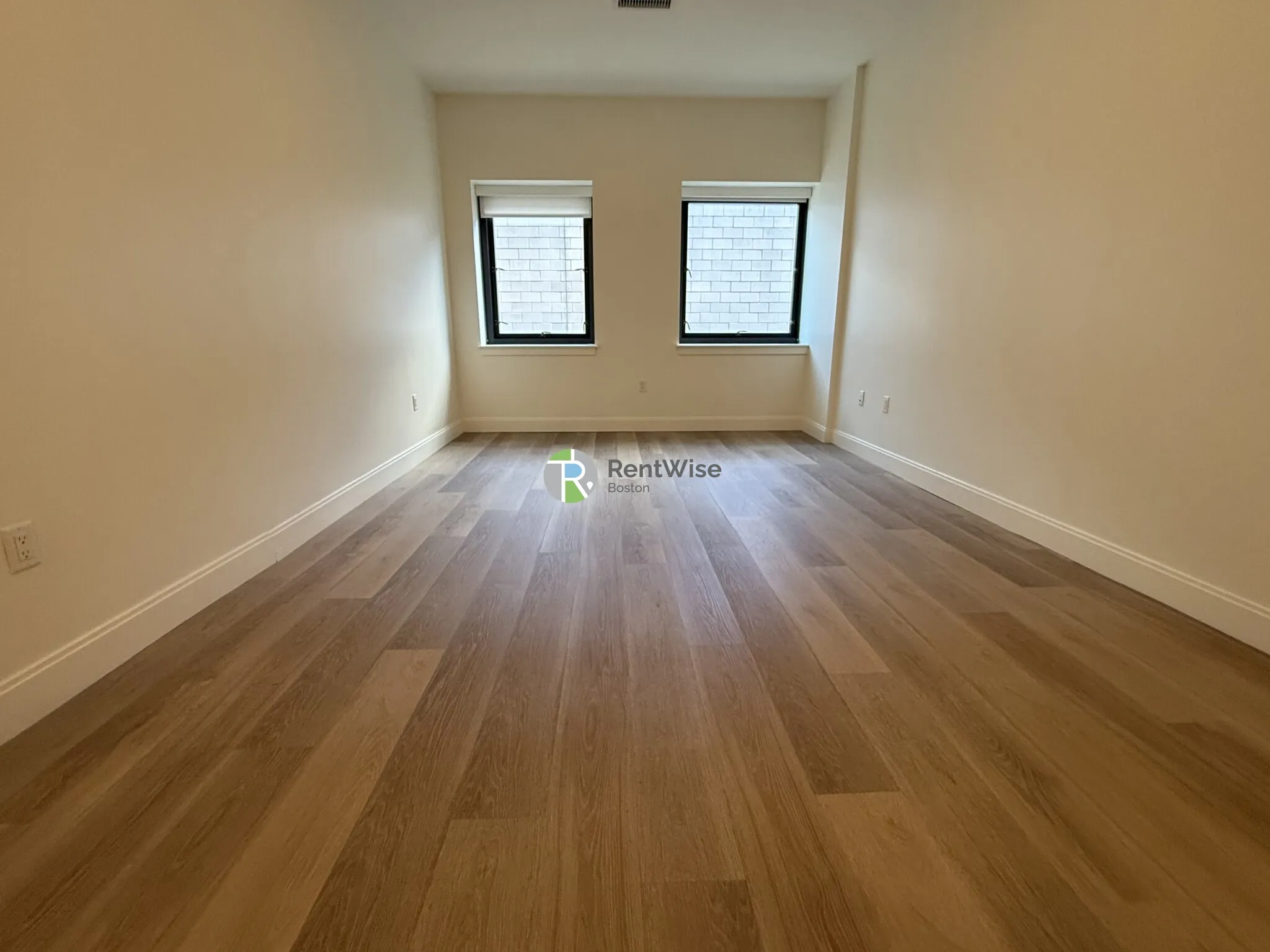 1079 Commonwealth Ave, Allston