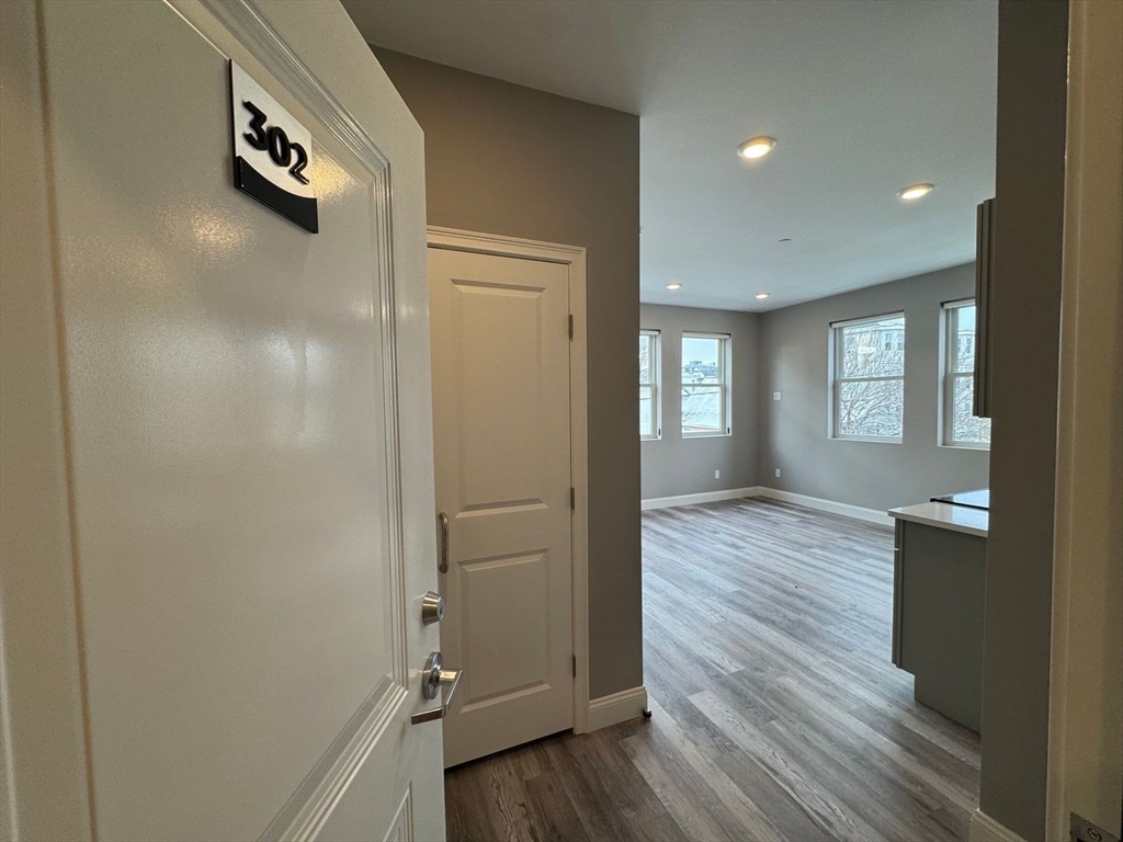 1473 N Shore Rd, Revere