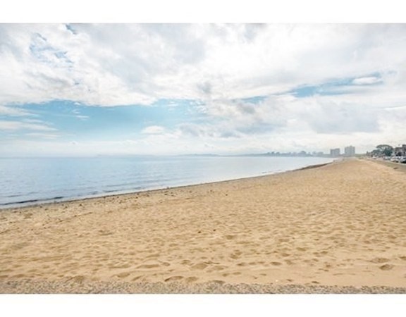 382 Ocean Ave, Revere