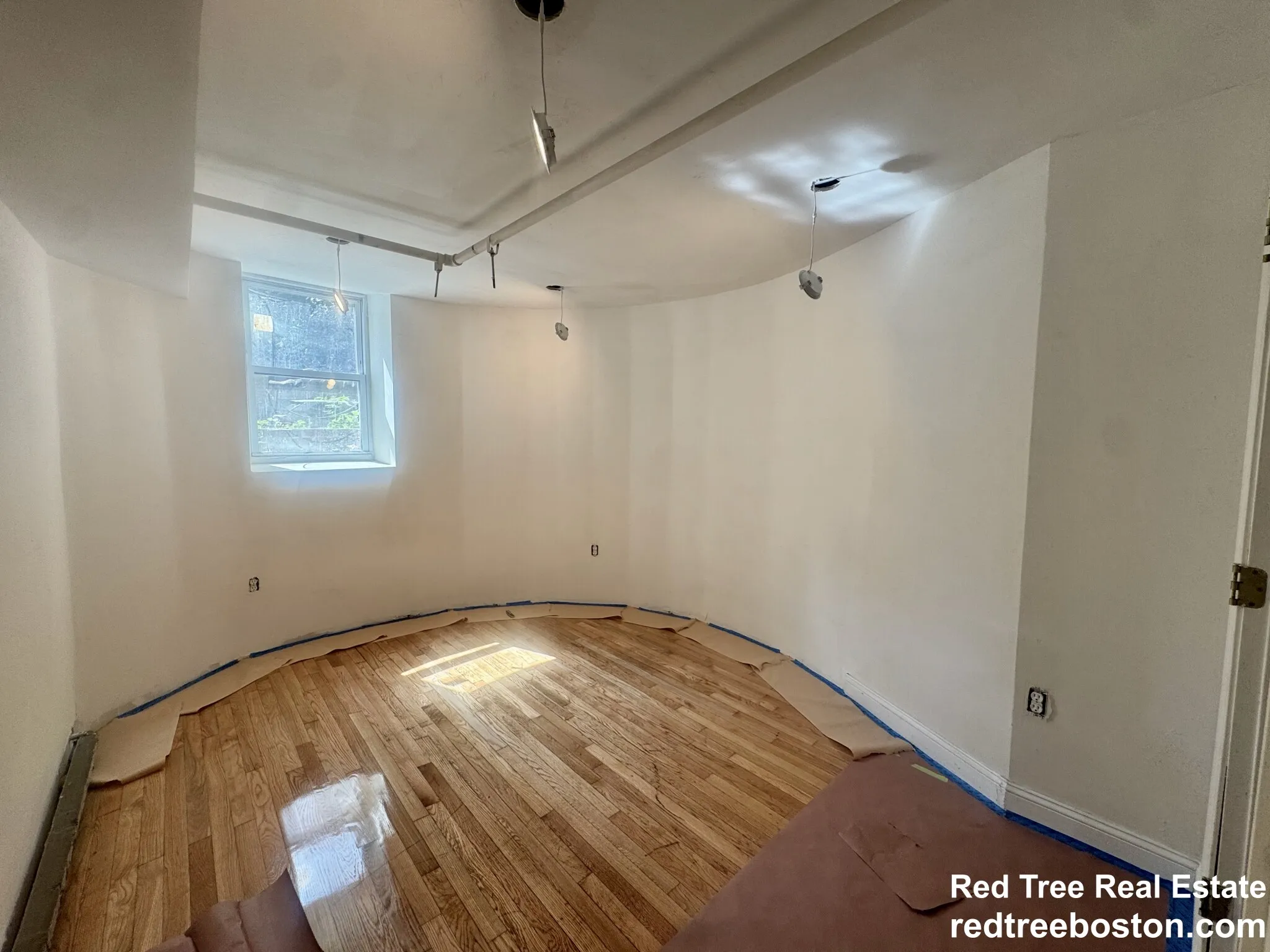 14 Quint Ave, Allston