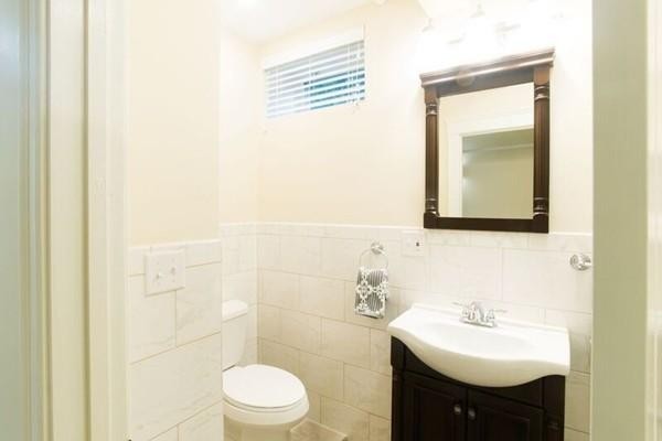 16 Chapin Rd, Newton Center