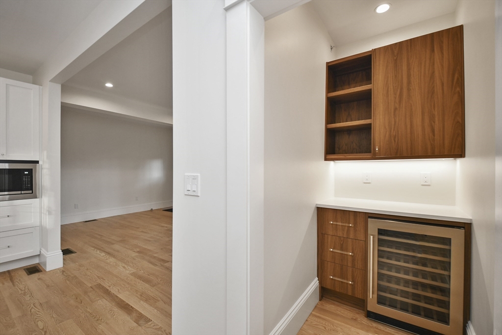 30 East Main St, Westborough