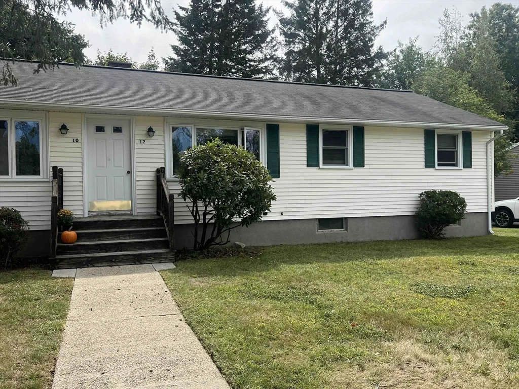 12 Saran Ave, Bedford