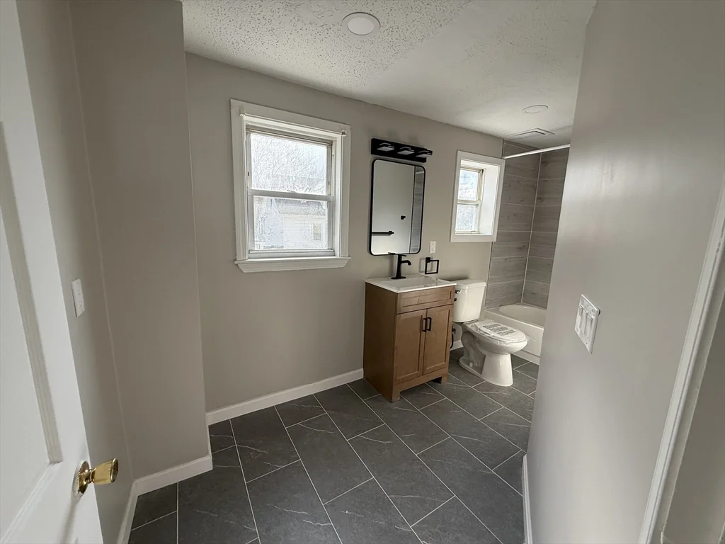 18 Meadow St, Taunton