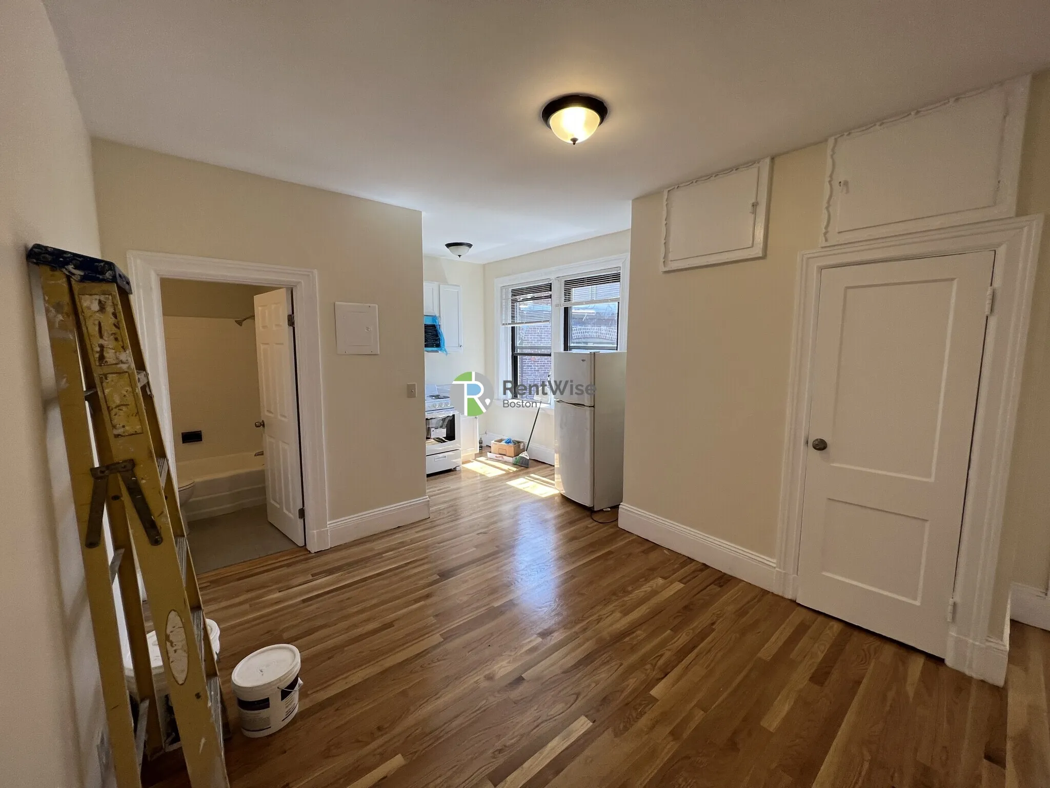 1212 Commonwealth Ave, Brighton