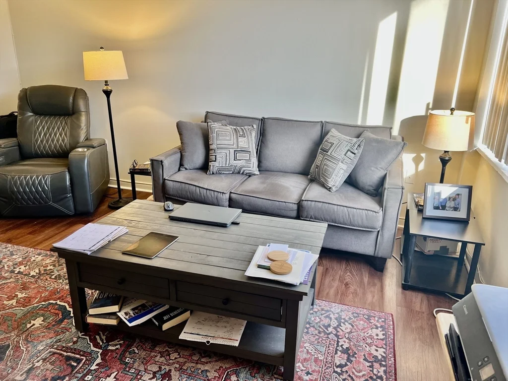 1006 Paradise Rd, Swampscott