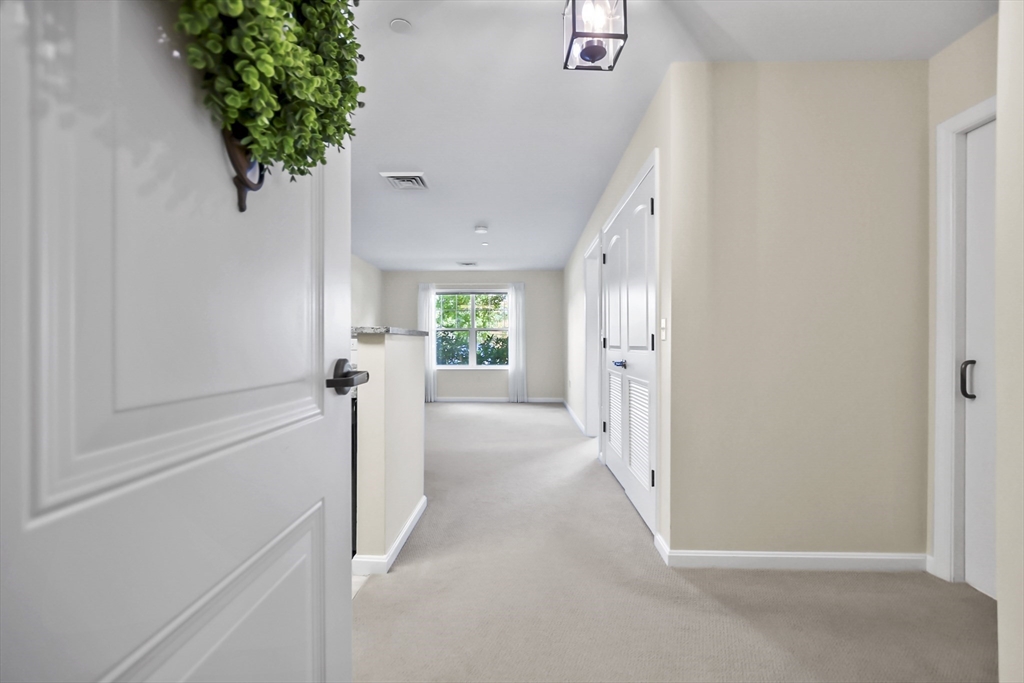 1275 Turnpike St, North Andover