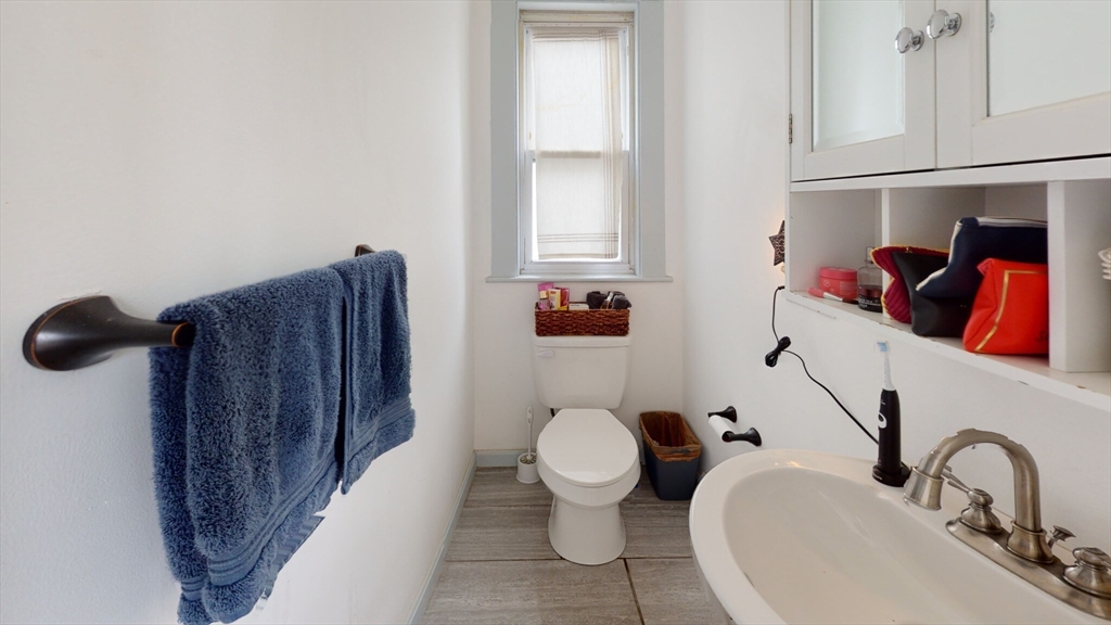 7-9 Dexter St, Waltham