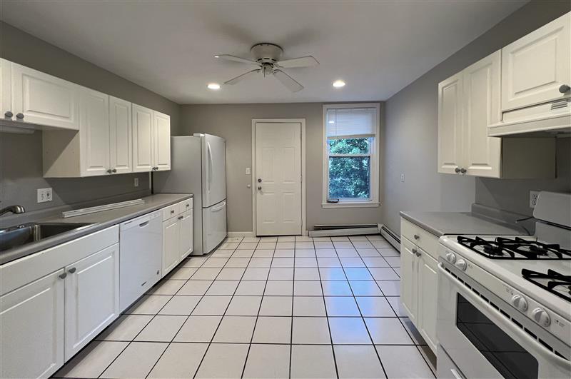 11 Beacon St, Ward Two