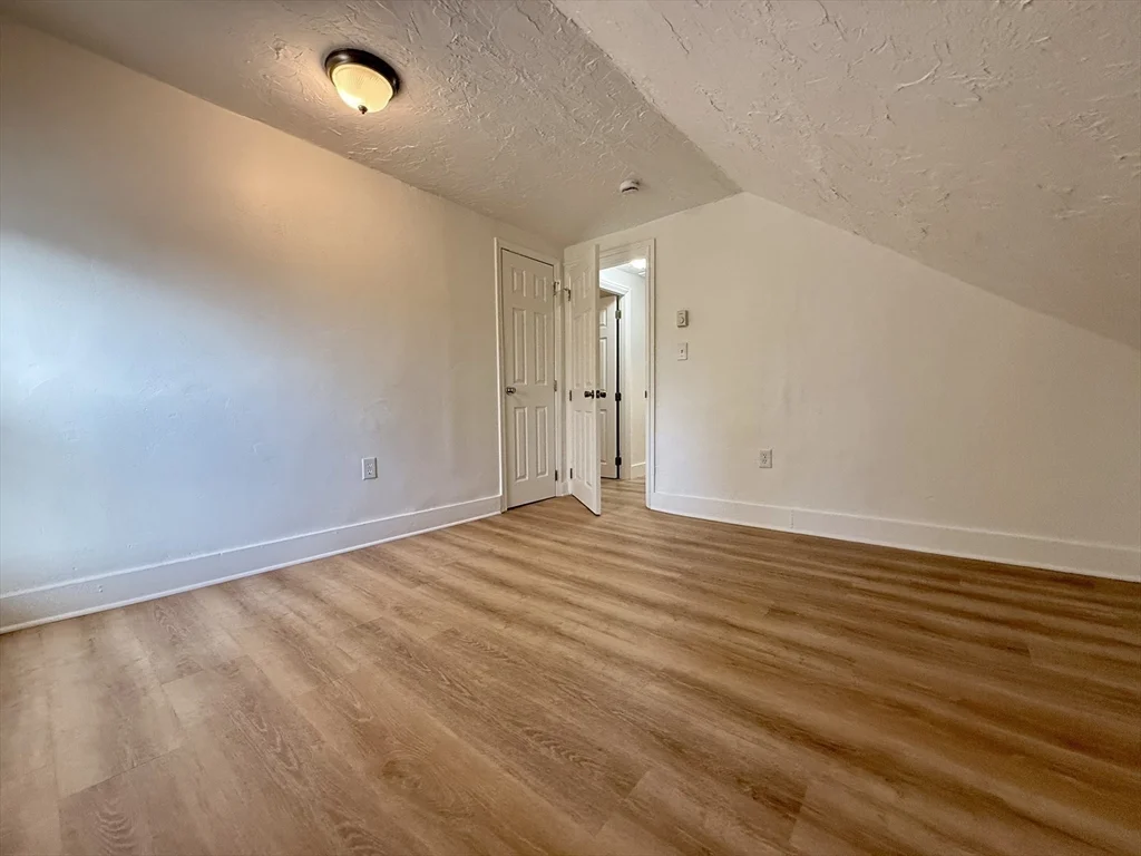 542 Mount Hope St, North Attleboro