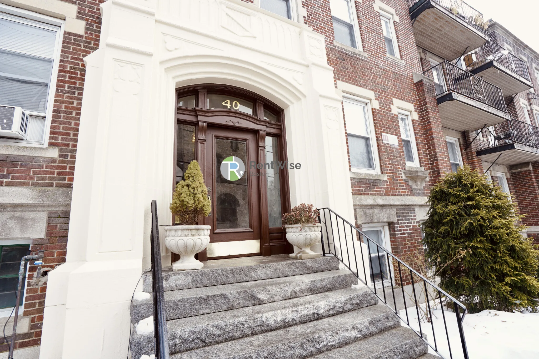 40 Quint Ave, Allston